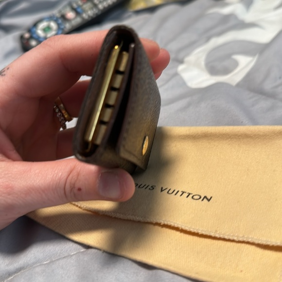 Louis Vuitton key cles - Picture 10 of 12
